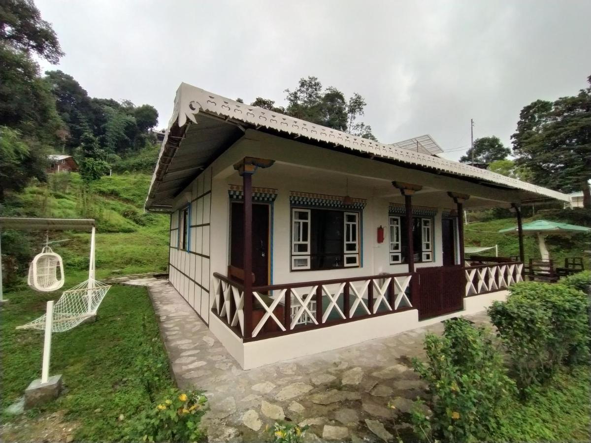 The Nettle And Fern Farmstay Pelling Extérieur photo