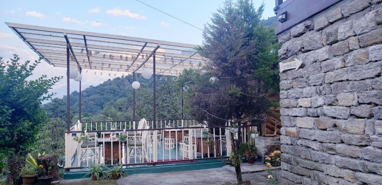 The Nettle And Fern Farmstay Pelling Extérieur photo